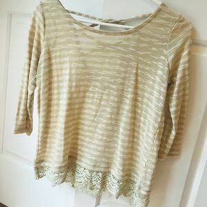 💕POOF! Cute stylish fall top from Nordstrom’s 💕
